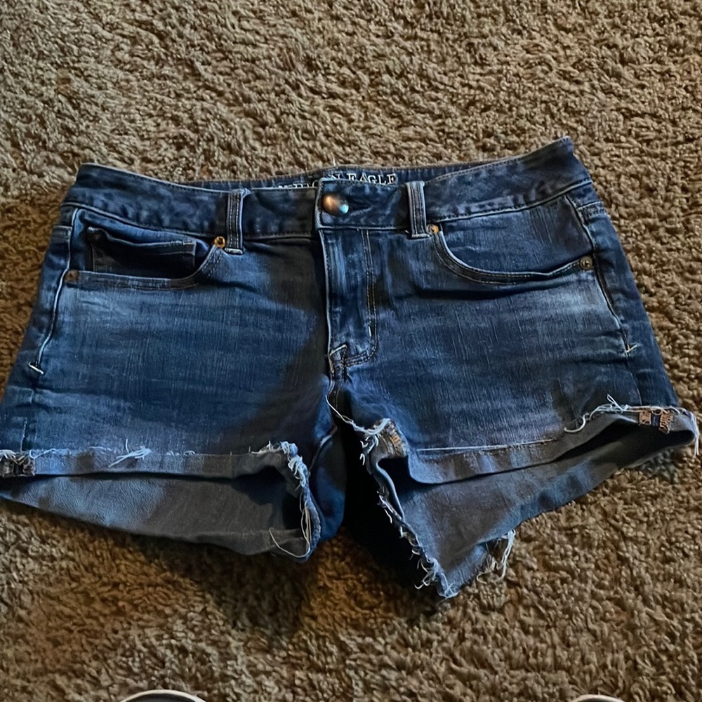 American Eagle Super Stretch Shortie jean shorts Sz 8